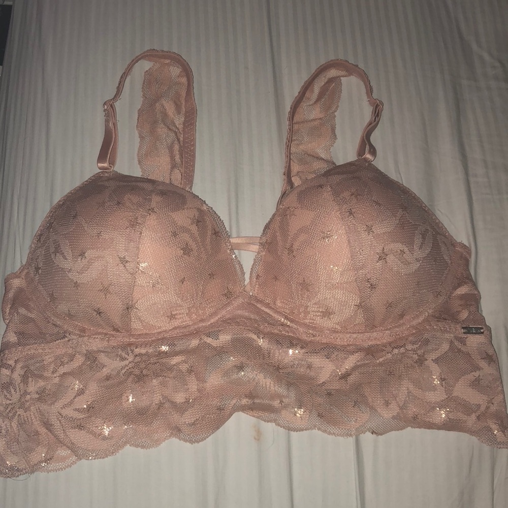 Sexy blush Victoria’s Secret Pink bra